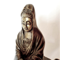 Bronzen beeld Kwan Yin